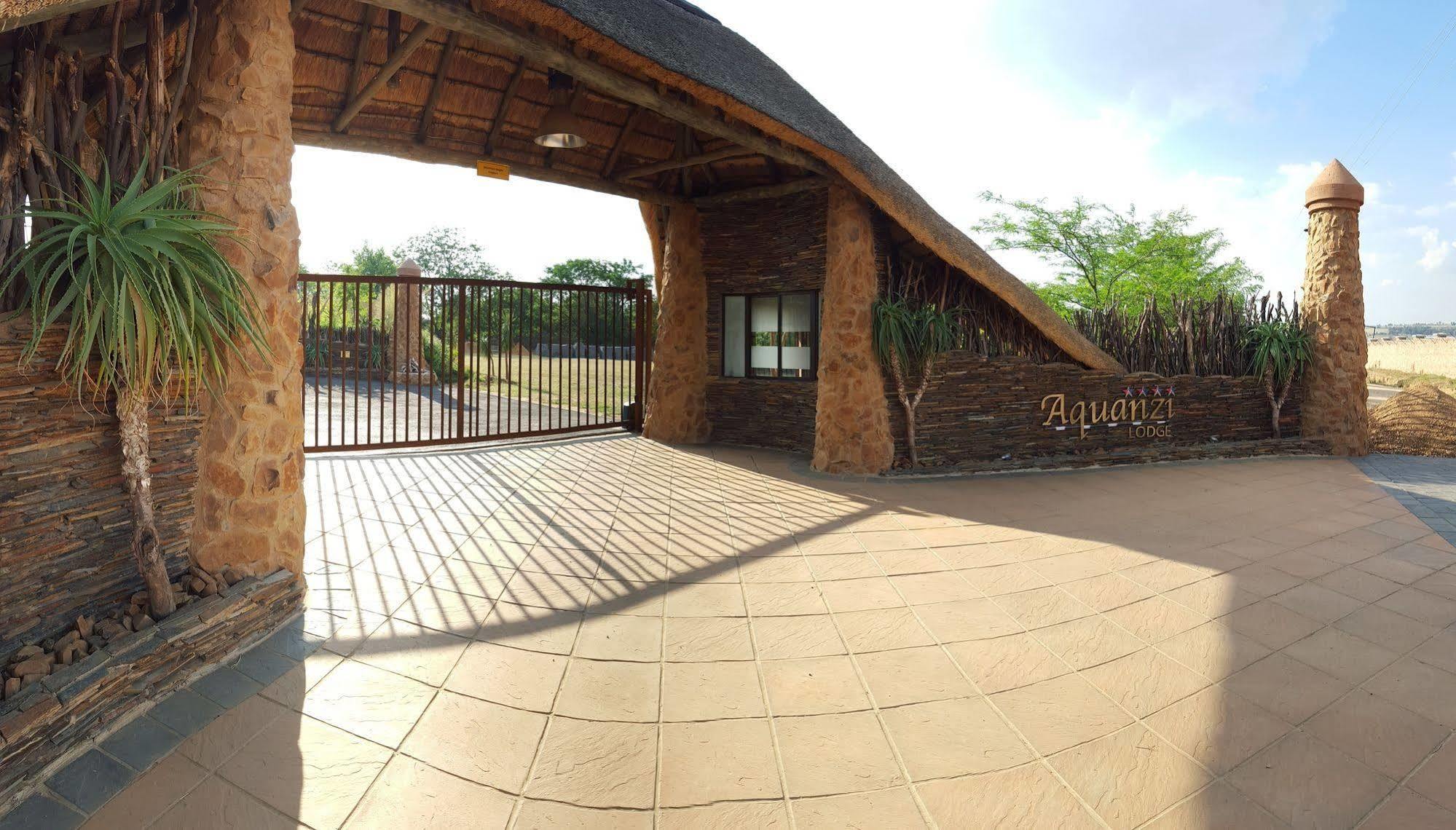Aquanzi Lodge Chartwell Buitenkant foto